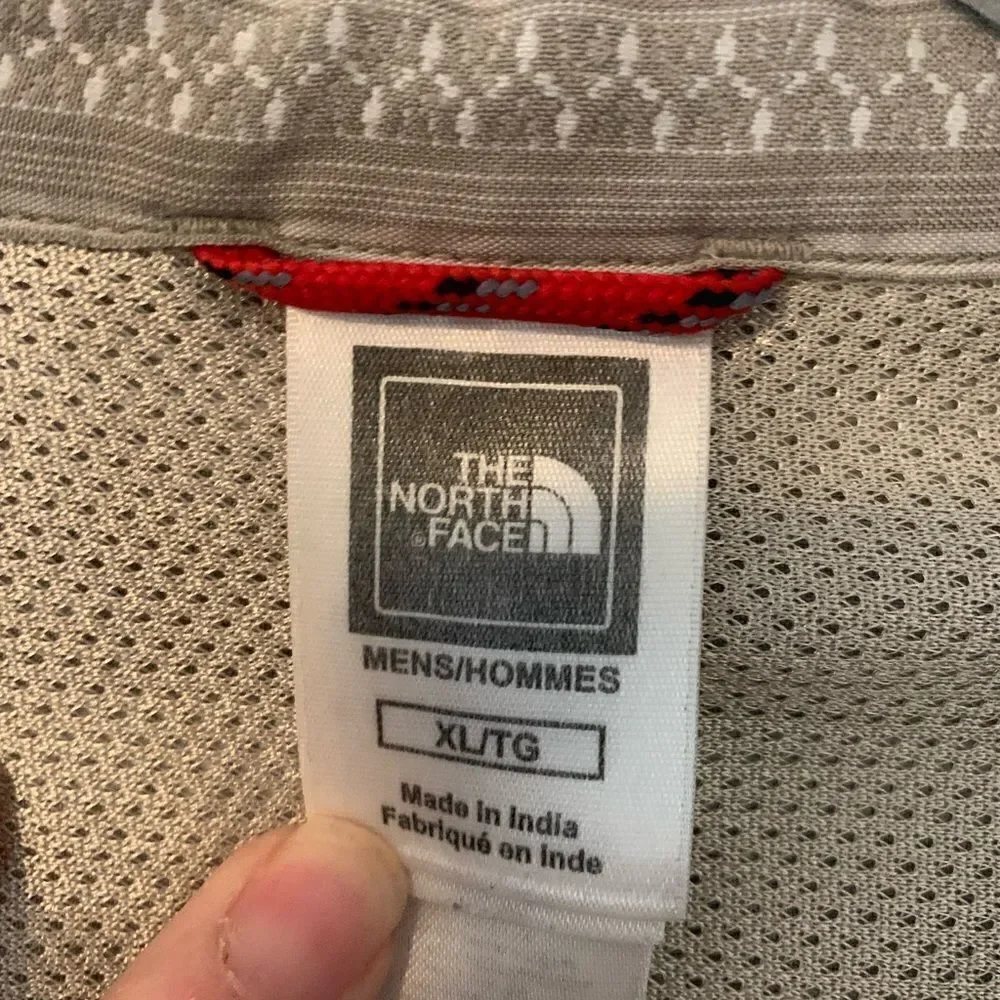 The North Face Men’s Shirt.  Size: XL.  Button up.